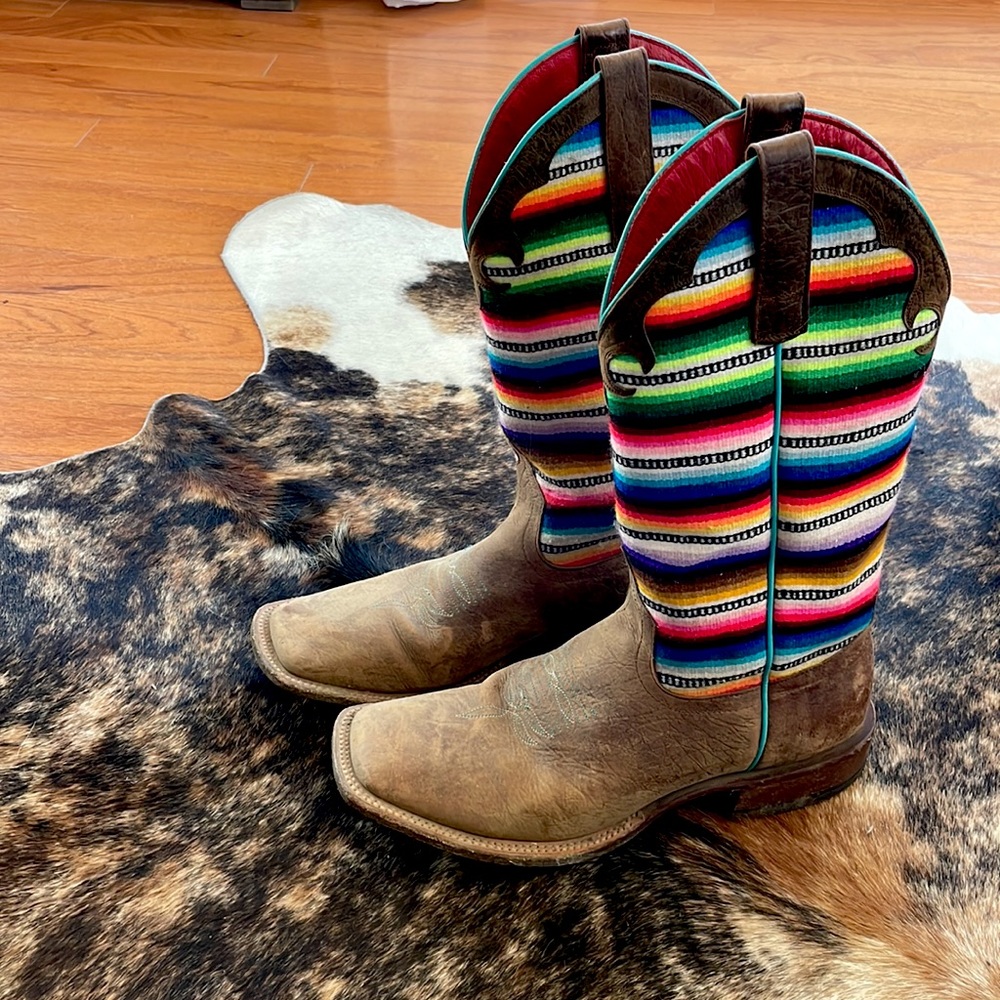 Womens Macie Bean Serape Boots